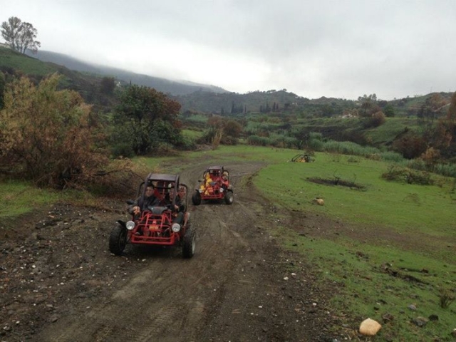  No campo com o buggy 